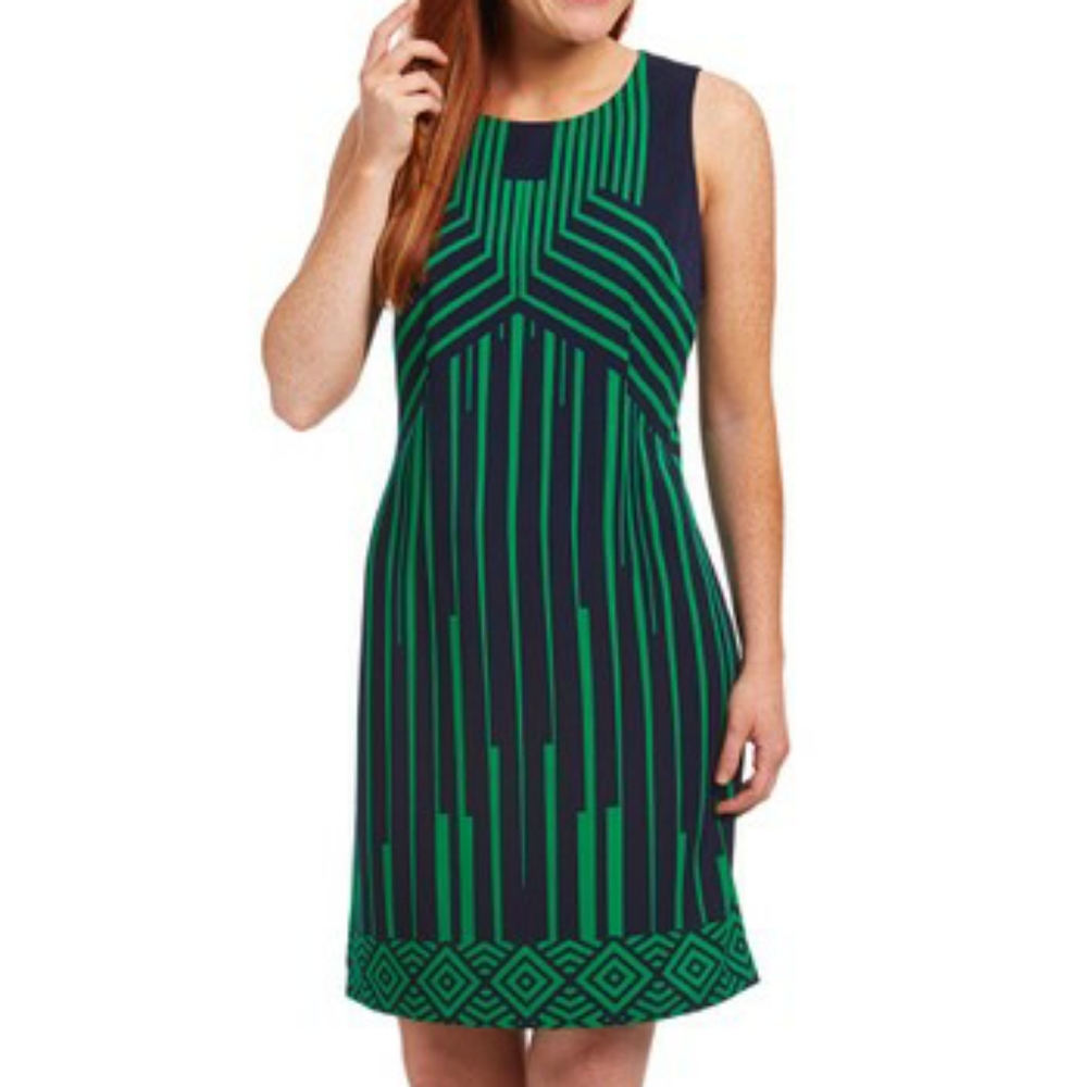 ILE New York
Navy & Green Geometric Sleevel